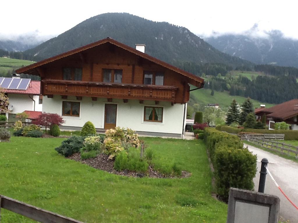 Ferienwohnung Gia Haus im Ennstal Buitenkant foto